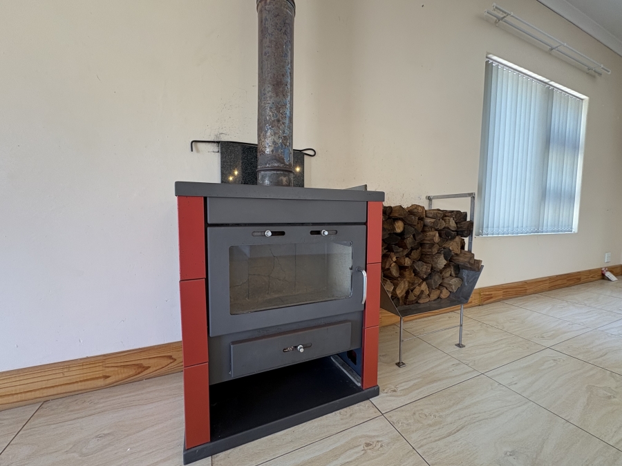 4 Bedroom Property for Sale in Pearl Bay Western Cape